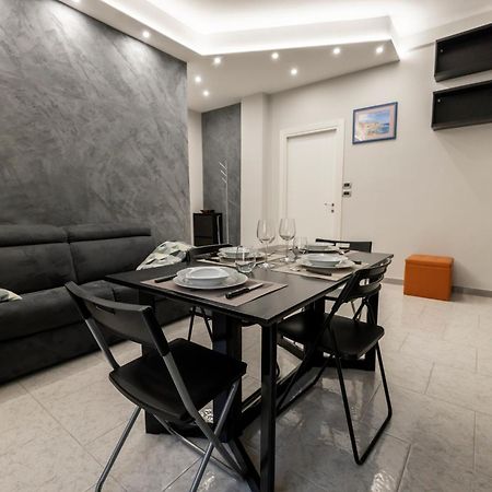 Tra Porta Susa E Piazza Statuto -Cortile Interno- Turin Ngoại thất bức ảnh